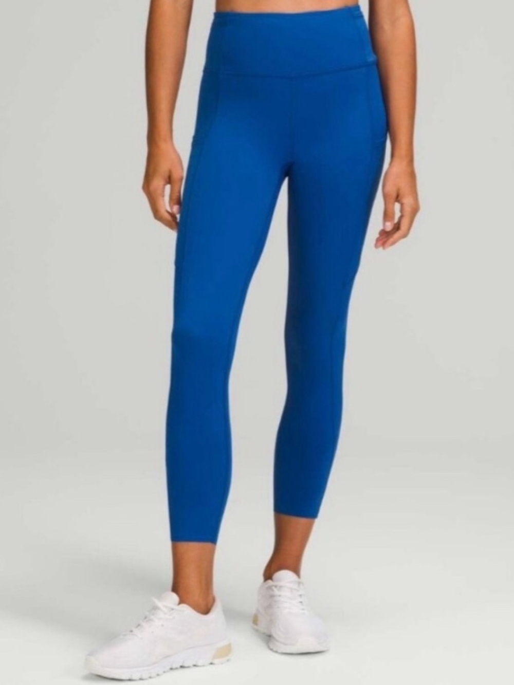Lululemon Fast and Free High Rise Tight 25" in Blue Size 16